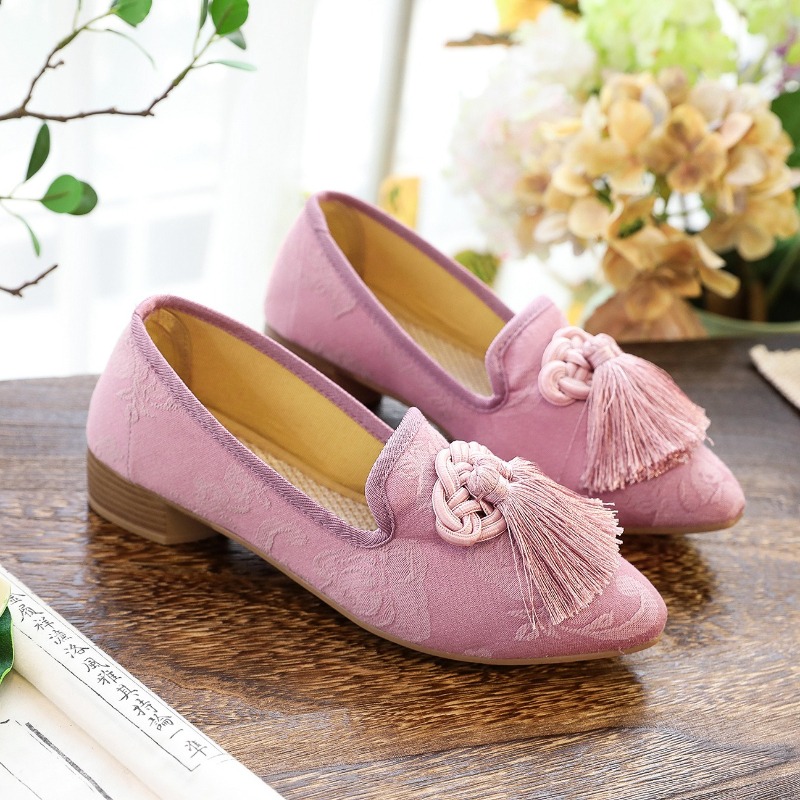 Ethnic Styling Tips - Fashion Ethnic Style Womens Embroidered Shoes