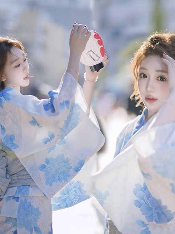 Ethnic Clothing & Online Fashion Store Khaadi Us - Traditional Japanese Kimono Style Photography Clothing