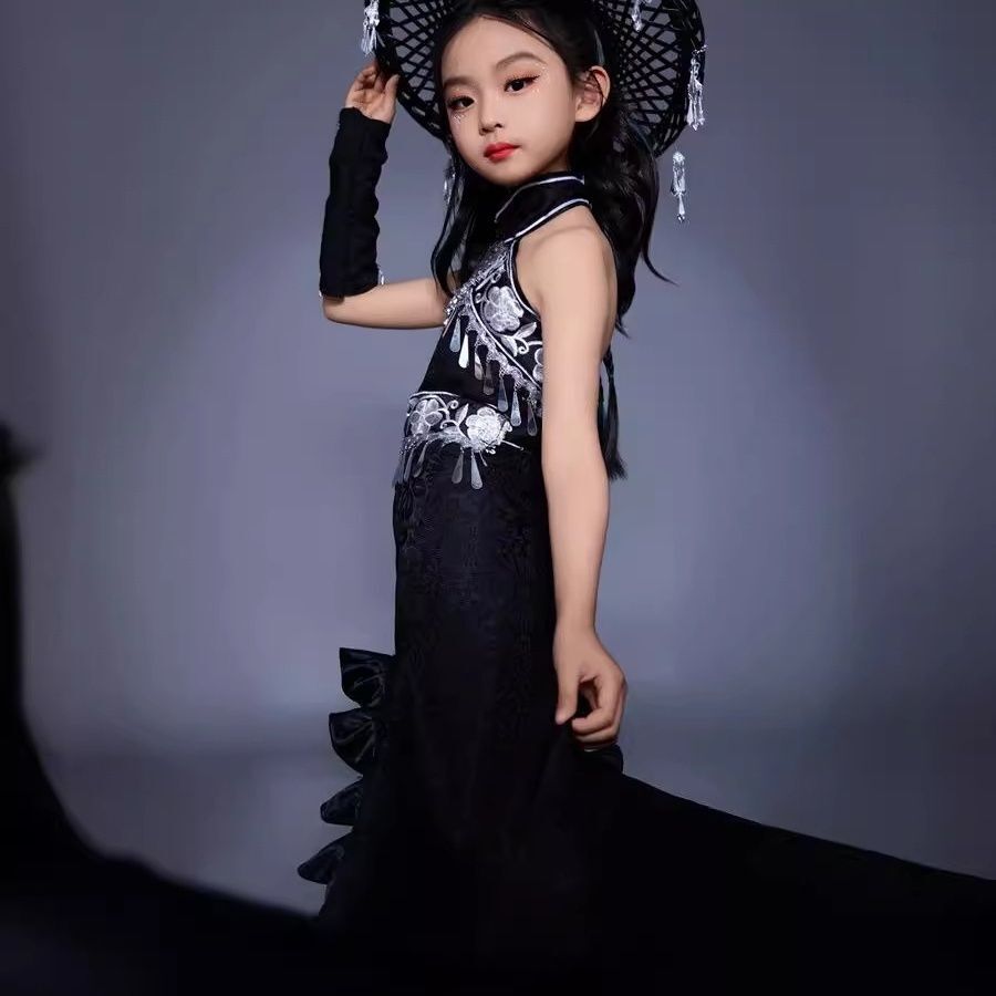 Children's Suit Trailing Skirt - Ethnic Fashion Runway 리뷰 및 가격